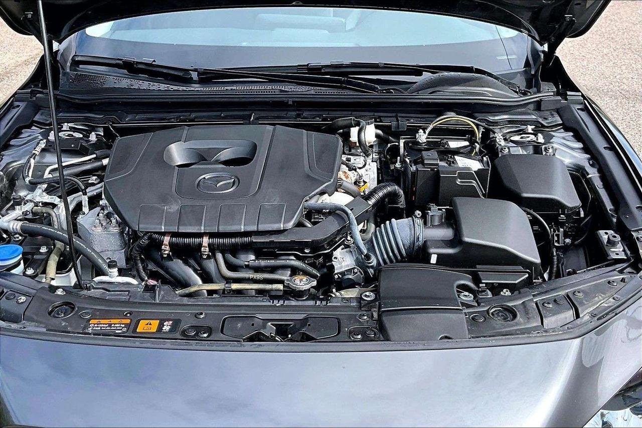 2025 Mazda 3 GS AWD / LEATHER / 1 OWNER Photo