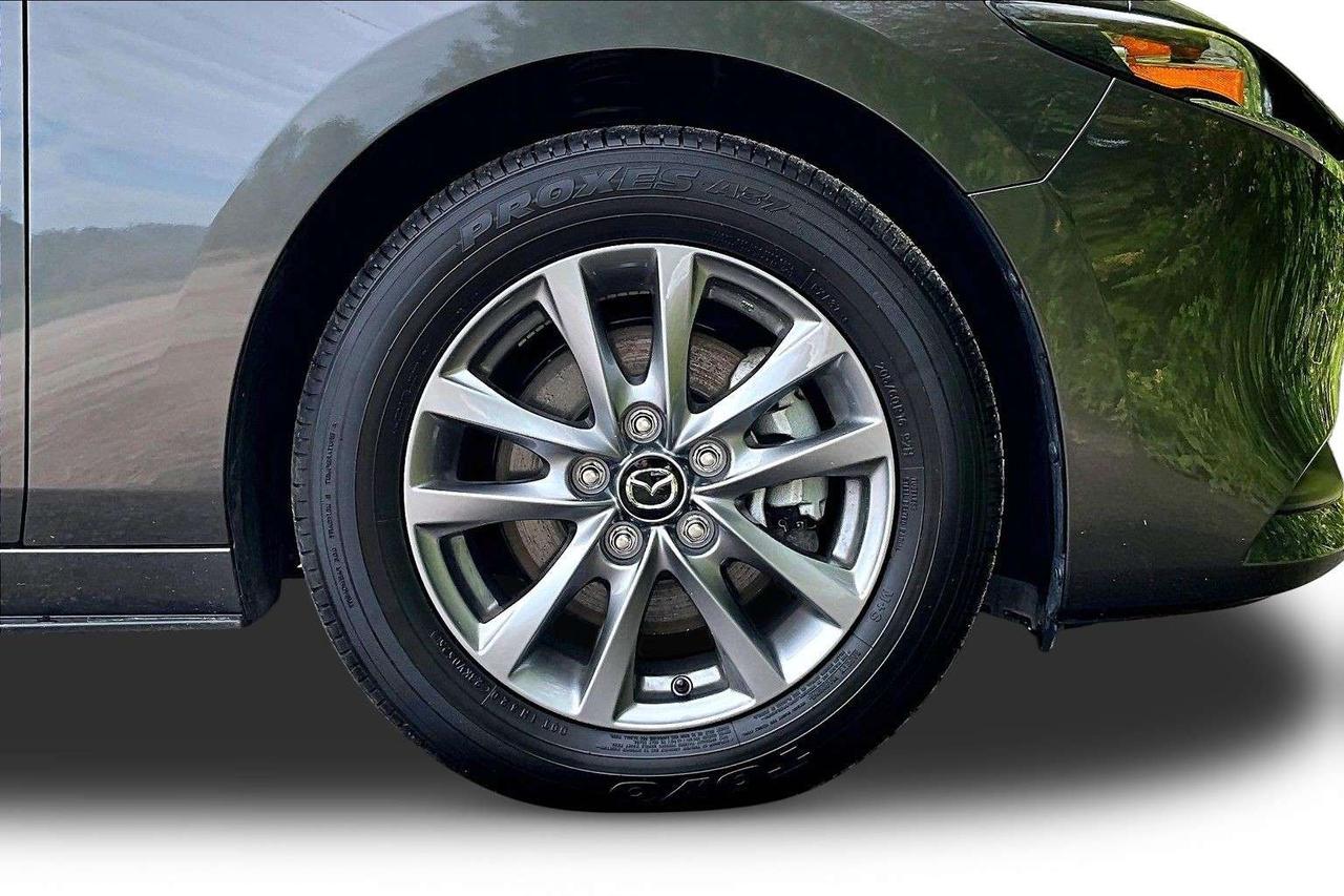 2025 Mazda 3 GS AWD / LEATHER / 1 OWNER Photo
