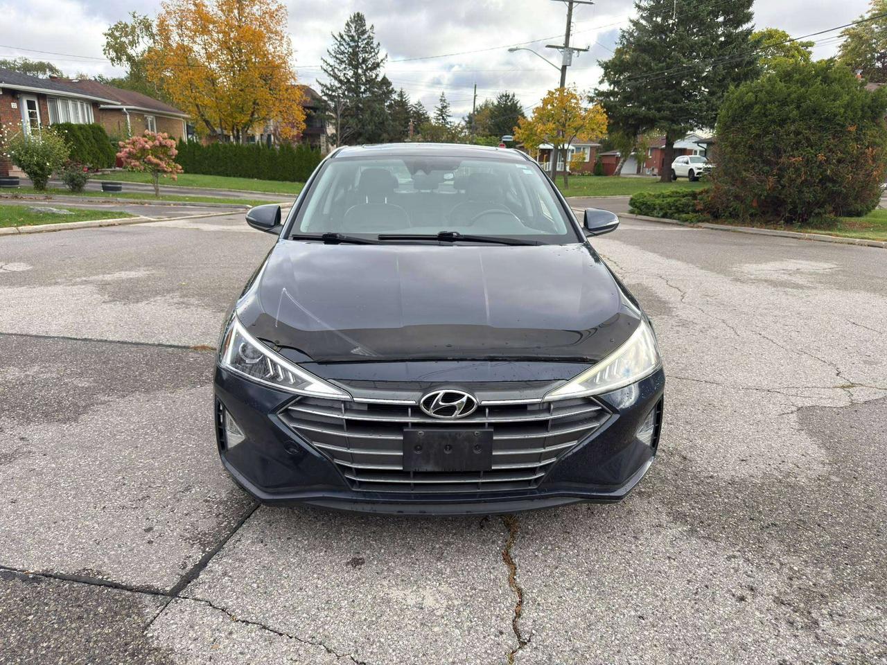 2020 Hyundai Elantra Luxury Photo