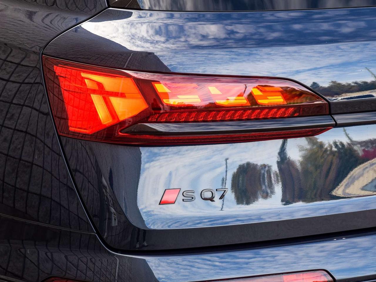 2026 Audi SQ7 4.0T 4dr All-Wheel Drive quattro Sport Utility Photo