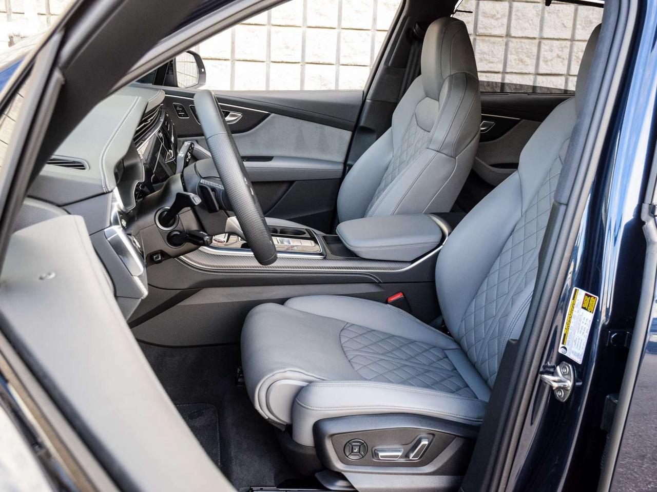 2026 Audi SQ7 4.0T 4dr All-Wheel Drive quattro Sport Utility Photo