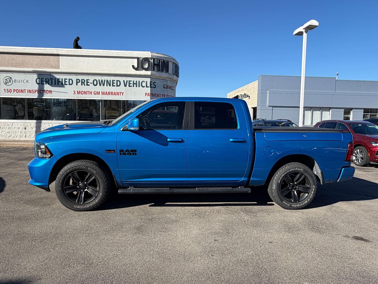 2018 RAM 1500 SPORT Photo5