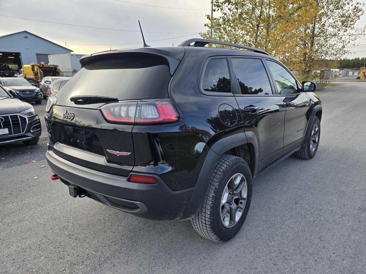 2019 Jeep Cherokee Trailhawk Photo