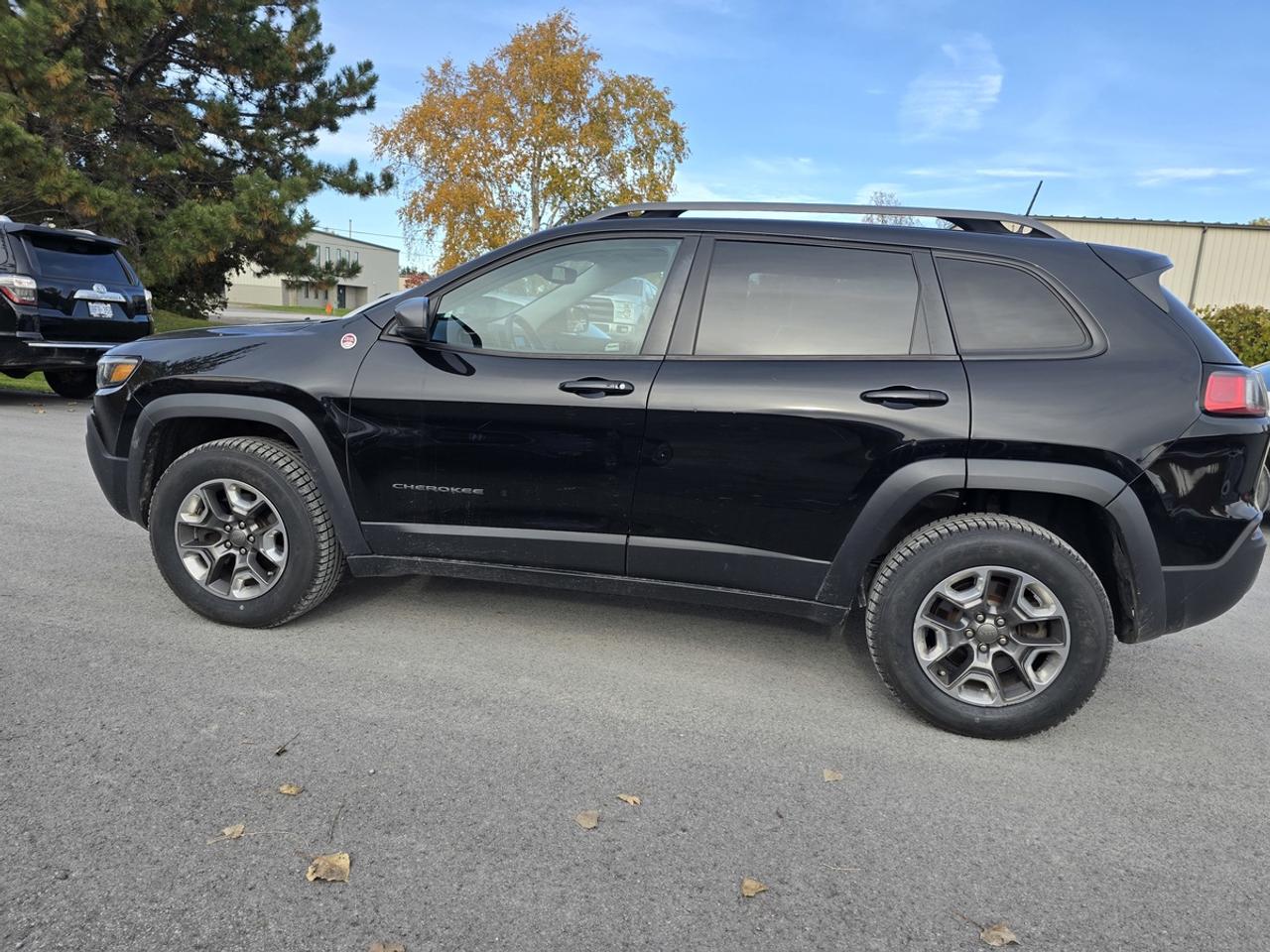 2019 Jeep Cherokee Trailhawk Photo