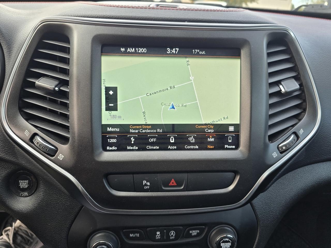 2019 Jeep Cherokee Trailhawk Photo