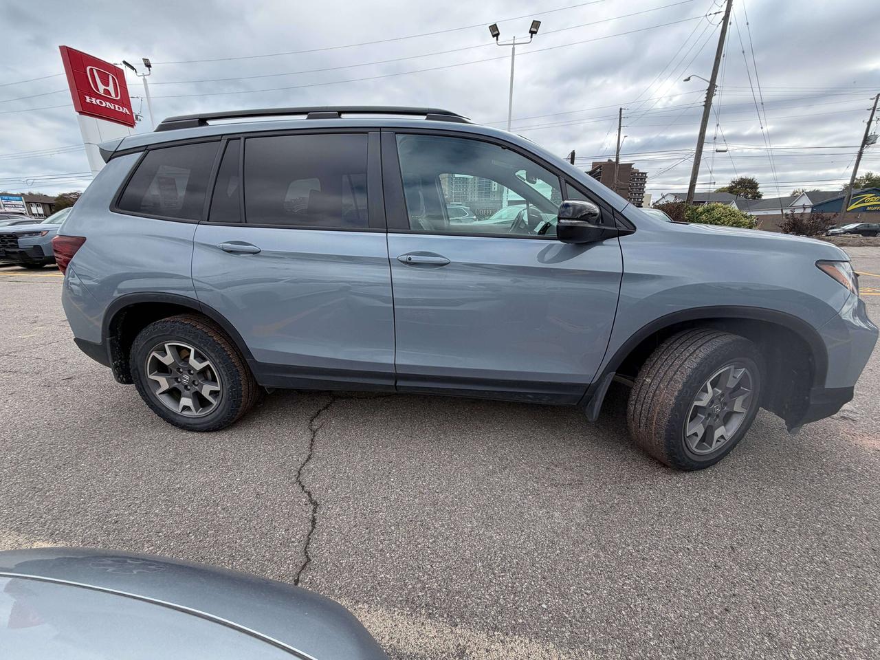 2023 Honda Passport TrailSport   NO CLAIMS   ONE OWNER   LEATHER Photo