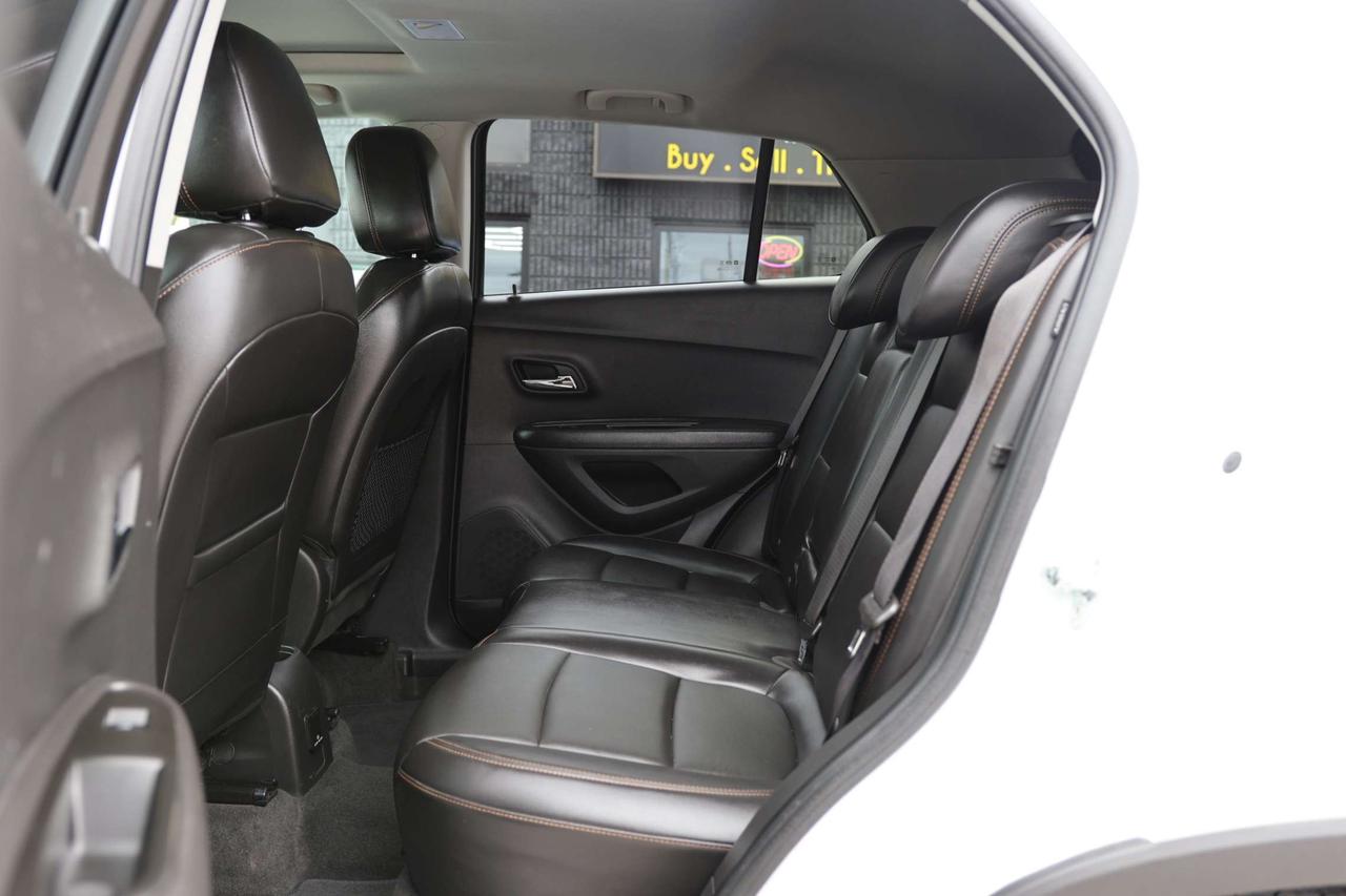 2020 Chevrolet Trax PREMIER-AWD-R STARTER/ADAPT CRUISE/BCAM/BLIS/FCW/LDW/LEATHER/H SEATS/KEYLESS/CARPLAY/SUNROOF Photo