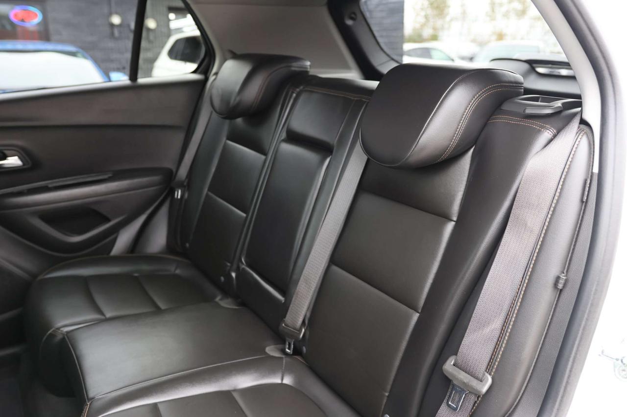 2020 Chevrolet Trax PREMIER-AWD-R STARTER/ADAPT CRUISE/BCAM/BLIS/FCW/LDW/LEATHER/H SEATS/KEYLESS/CARPLAY/SUNROOF Photo