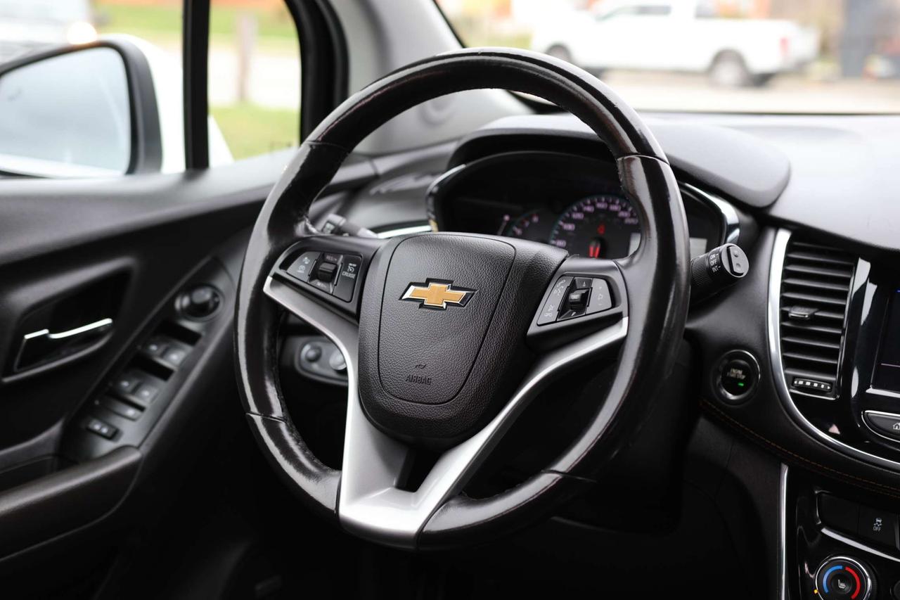 2020 Chevrolet Trax PREMIER-AWD-R STARTER/ADAPT CRUISE/BCAM/BLIS/FCW/LDW/LEATHER/H SEATS/KEYLESS/CARPLAY/SUNROOF Photo