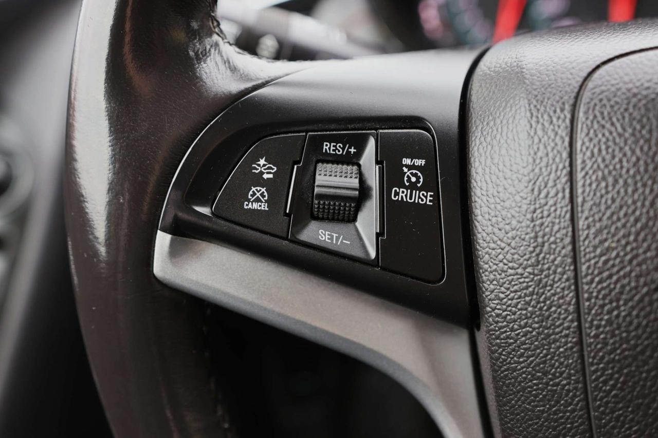 2020 Chevrolet Trax PREMIER-AWD-R STARTER/ADAPT CRUISE/BCAM/BLIS/FCW/LDW/LEATHER/H SEATS/KEYLESS/CARPLAY/SUNROOF Photo