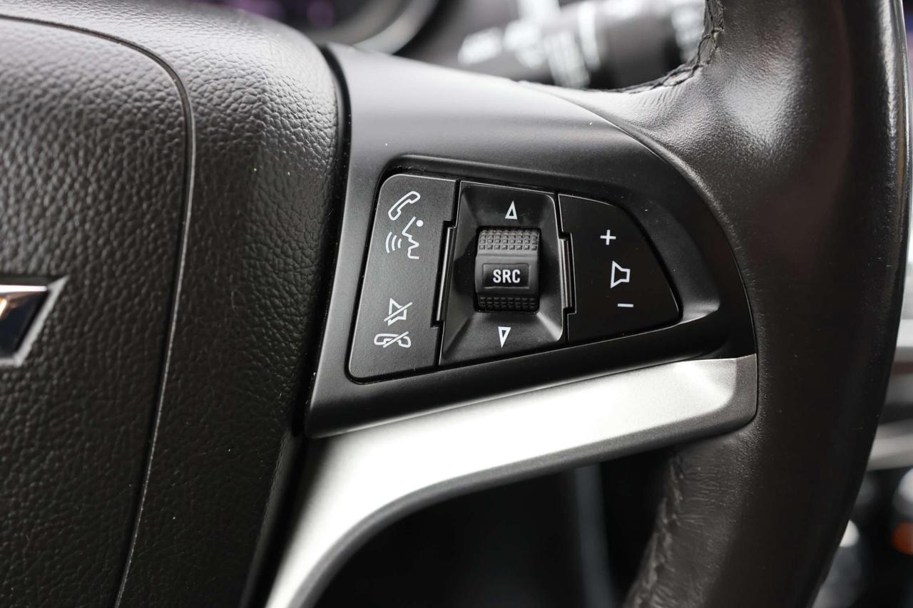 2020 Chevrolet Trax PREMIER-AWD-R STARTER/ADAPT CRUISE/BCAM/BLIS/FCW/LDW/LEATHER/H SEATS/KEYLESS/CARPLAY/SUNROOF Photo