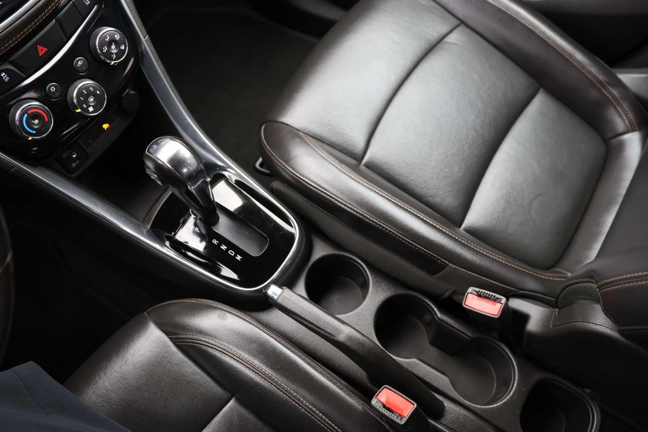 2020 Chevrolet Trax PREMIER-AWD-R STARTER/ADAPT CRUISE/BCAM/BLIS/FCW/LDW/LEATHER/H SEATS/KEYLESS/CARPLAY/SUNROOF Photo