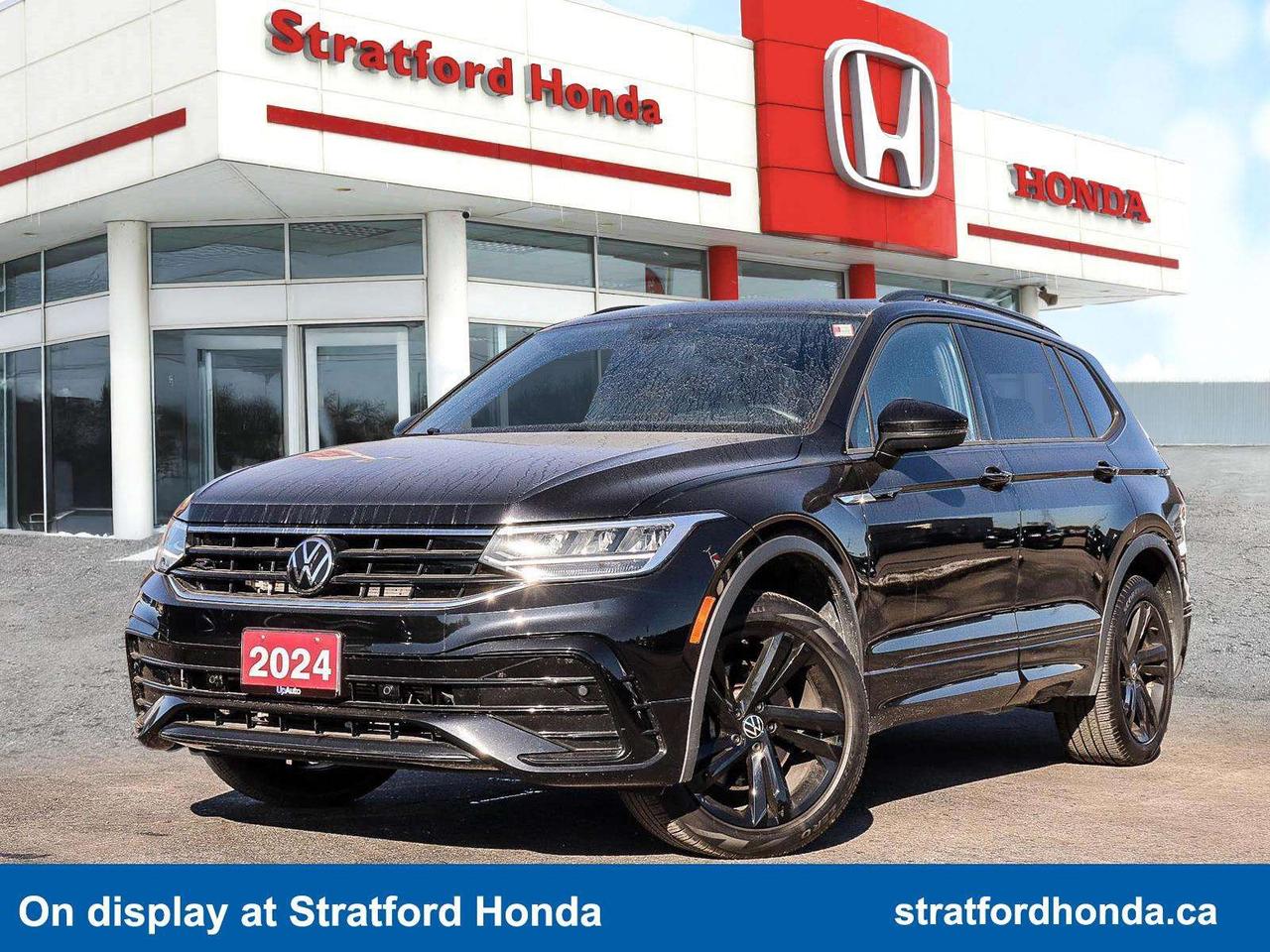 2024 Volkswagen Tiguan Comfortline R-Line Black Edition Photo