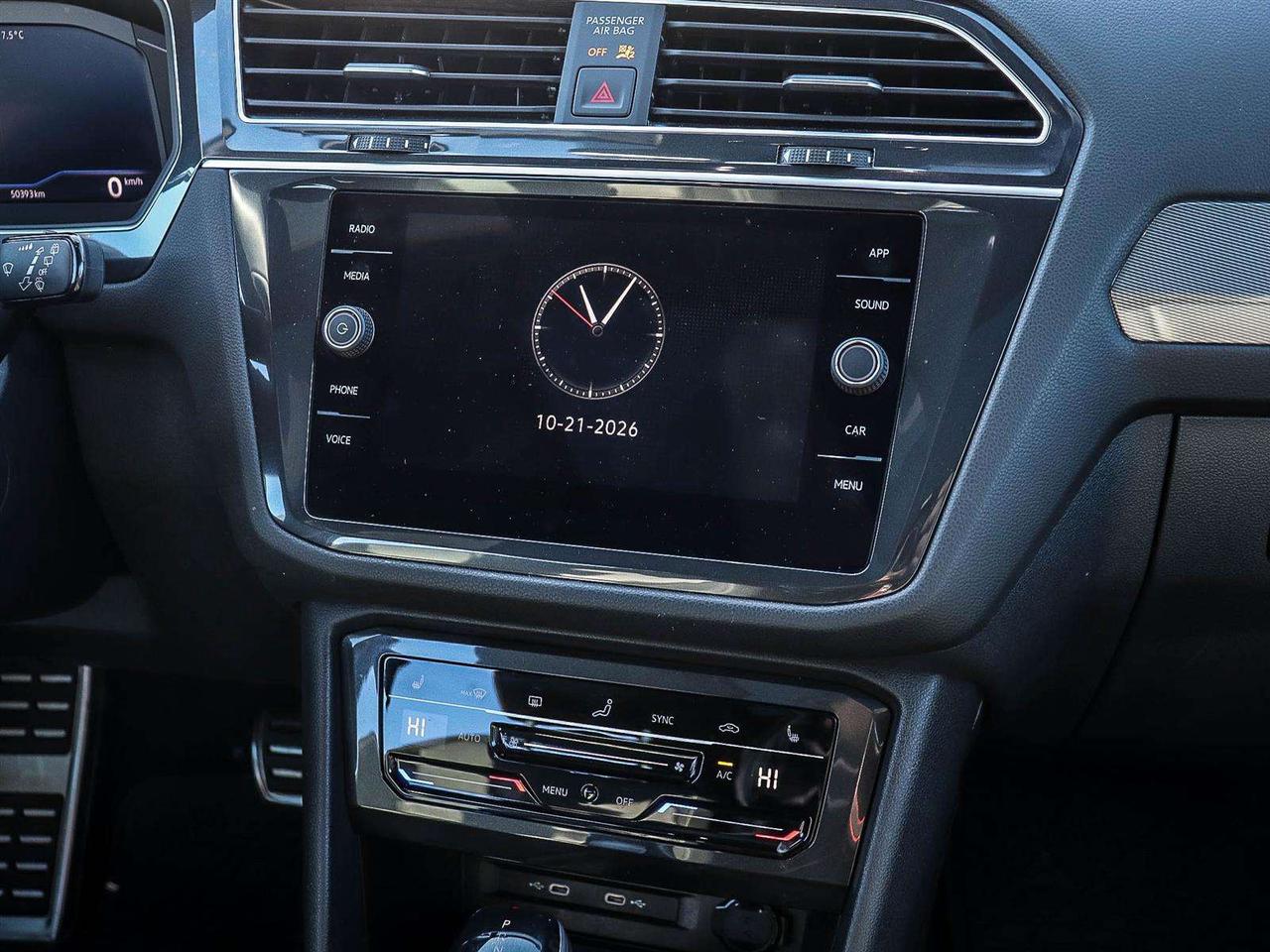 2024 Volkswagen Tiguan Comfortline R-Line Black Edition Photo