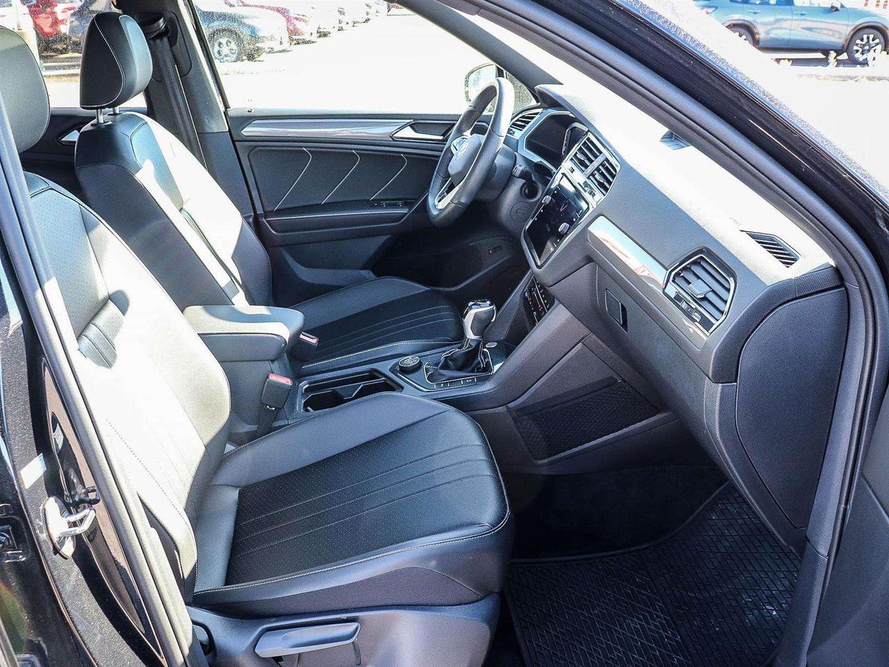 2024 Volkswagen Tiguan Comfortline R-Line Black Edition Photo