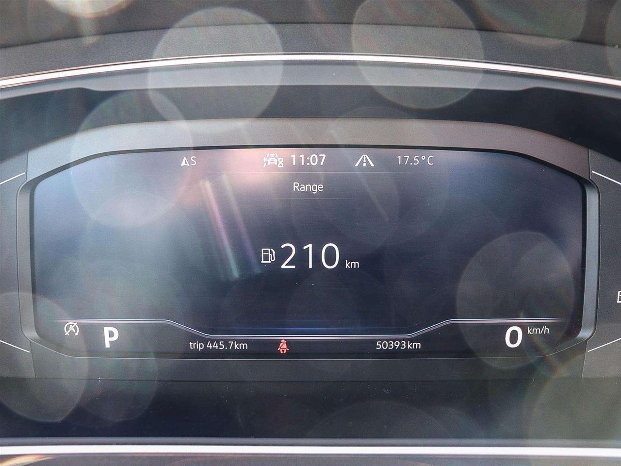 2024 Volkswagen Tiguan Comfortline R-Line Black Edition Photo