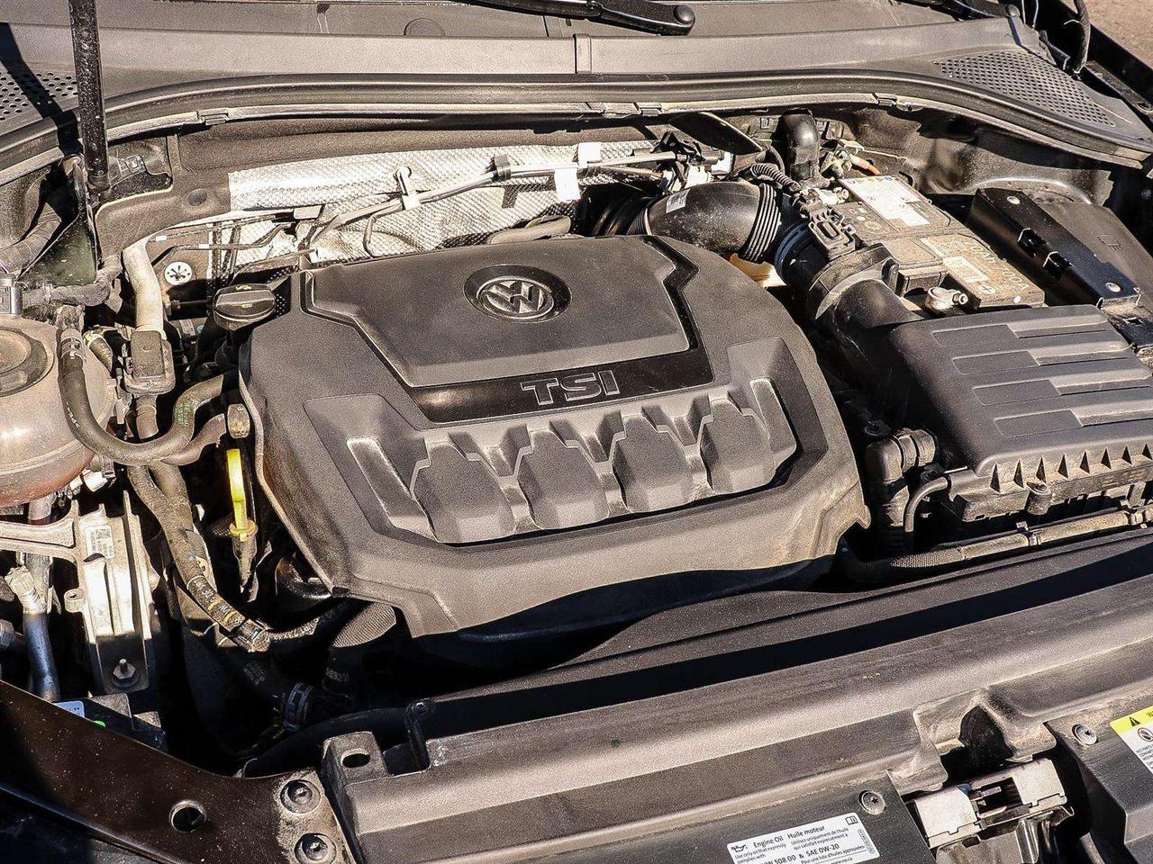 2024 Volkswagen Tiguan Comfortline R-Line Black Edition Photo