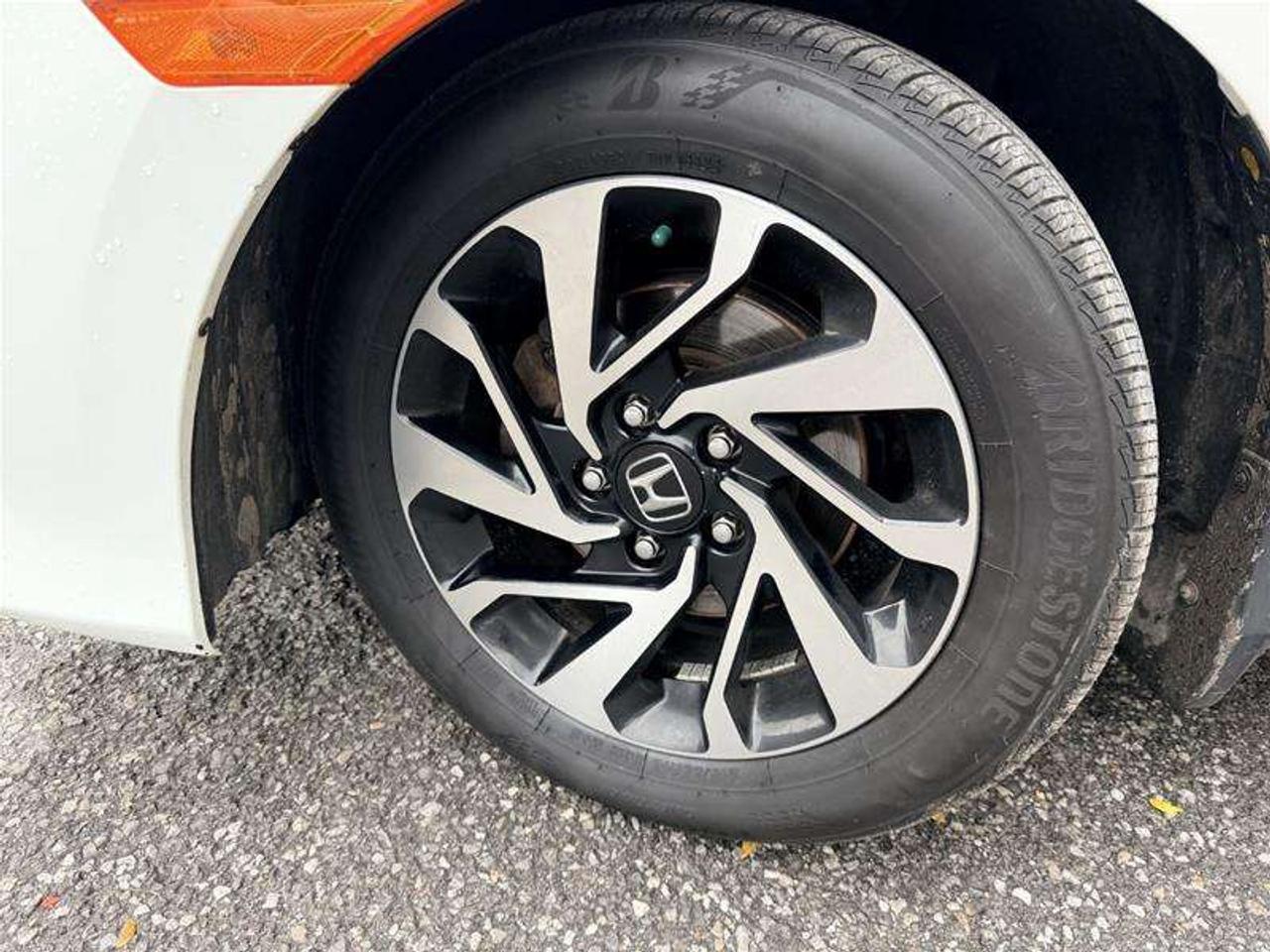 2017 Honda Civic LX CVT   Coupe Photo