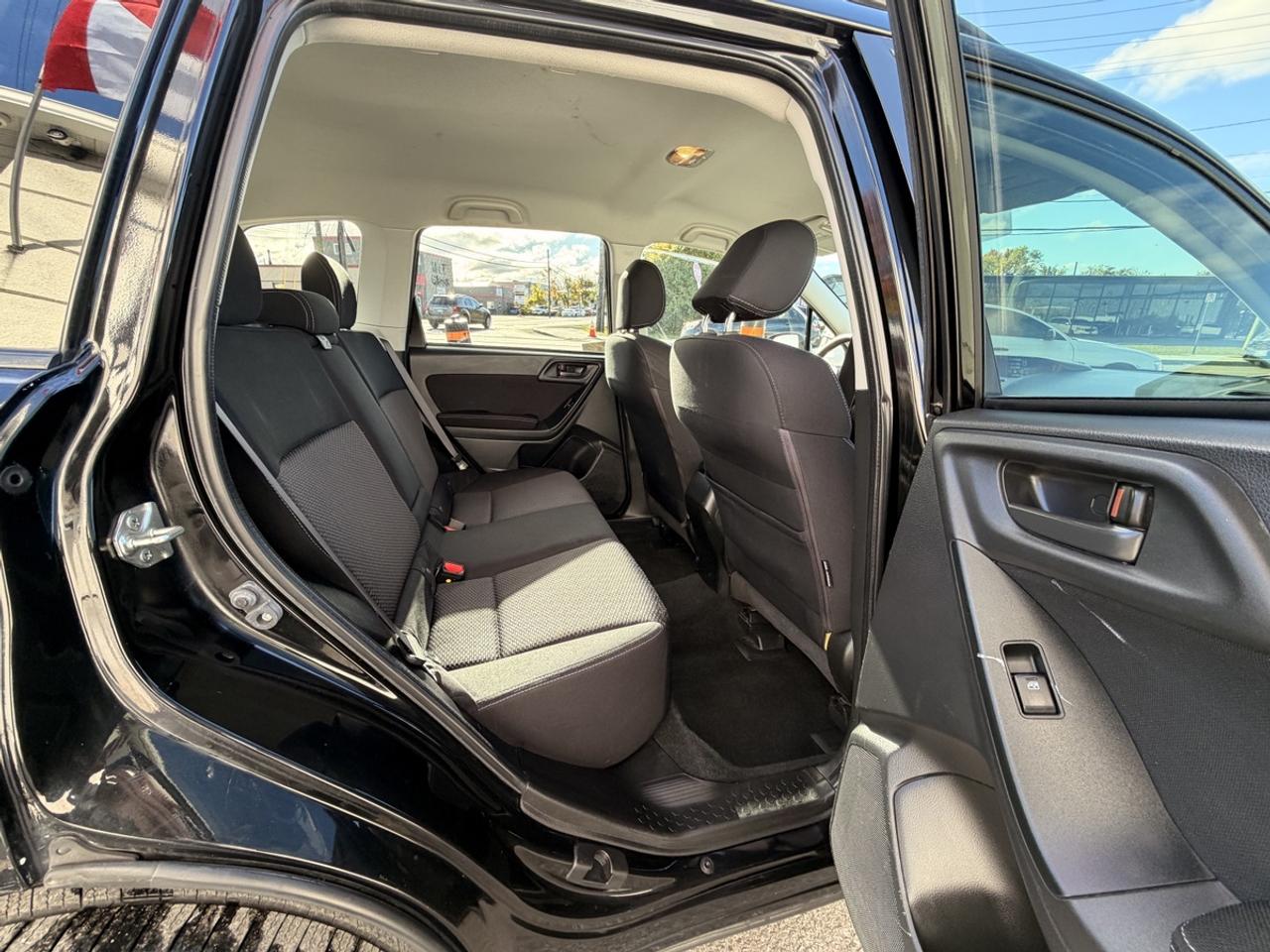 2015 Subaru Forester PREMIUM Photo