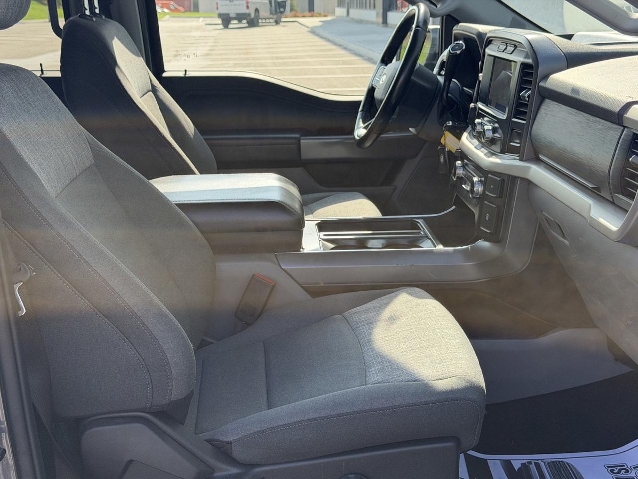 2022 Ford F-150 XLT/5.5 Foot Bed/ 2.7 V6 EcoBoost Photo
