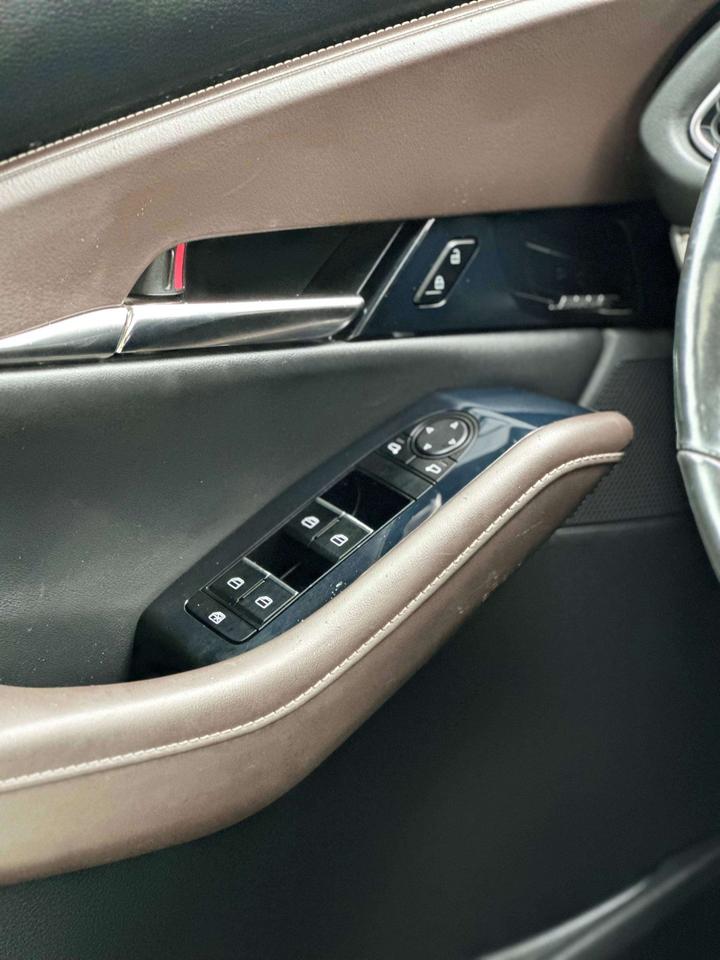 2020 Mazda CX-30 GT Photo