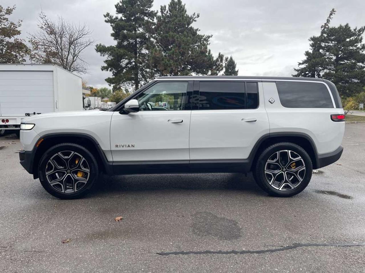 2024 Rivian R1S Adventure QUAD PACK   Clean! Photo