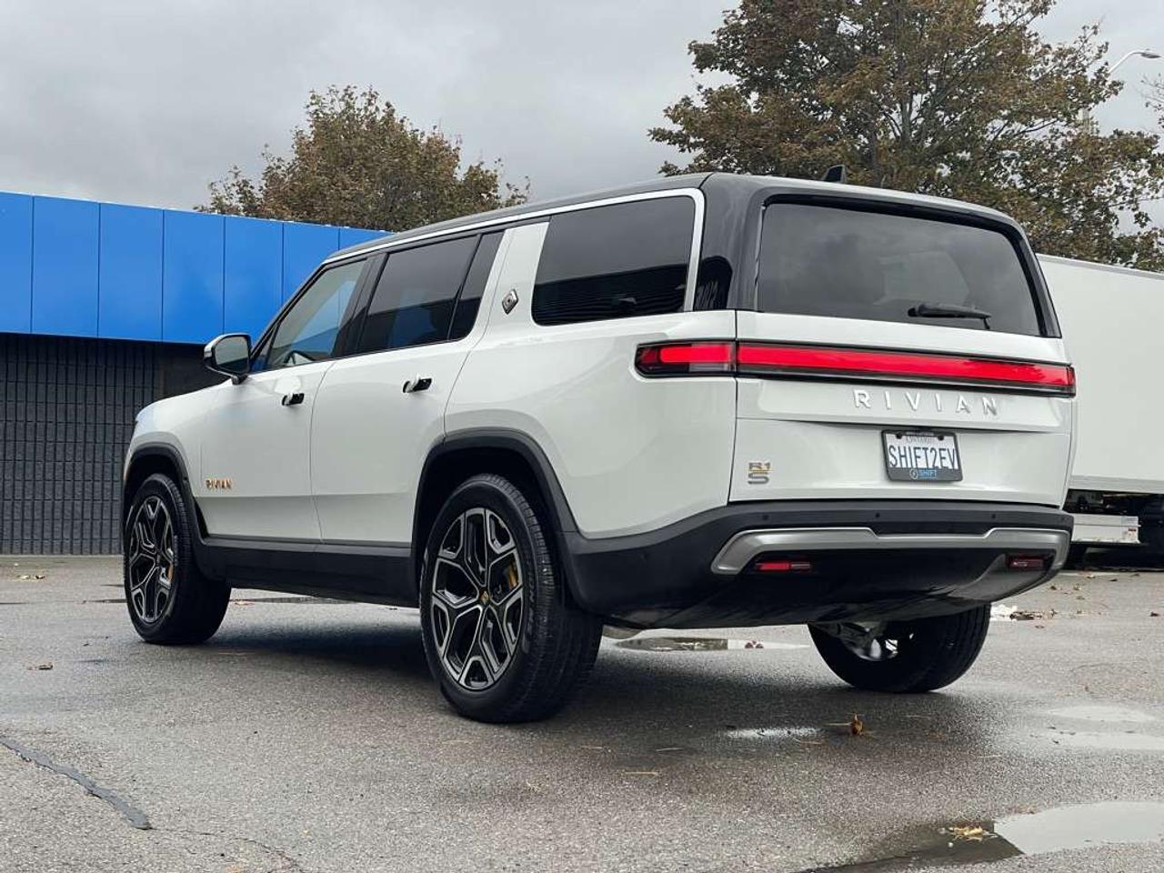 2024 Rivian R1S Adventure QUAD PACK   Clean! Photo