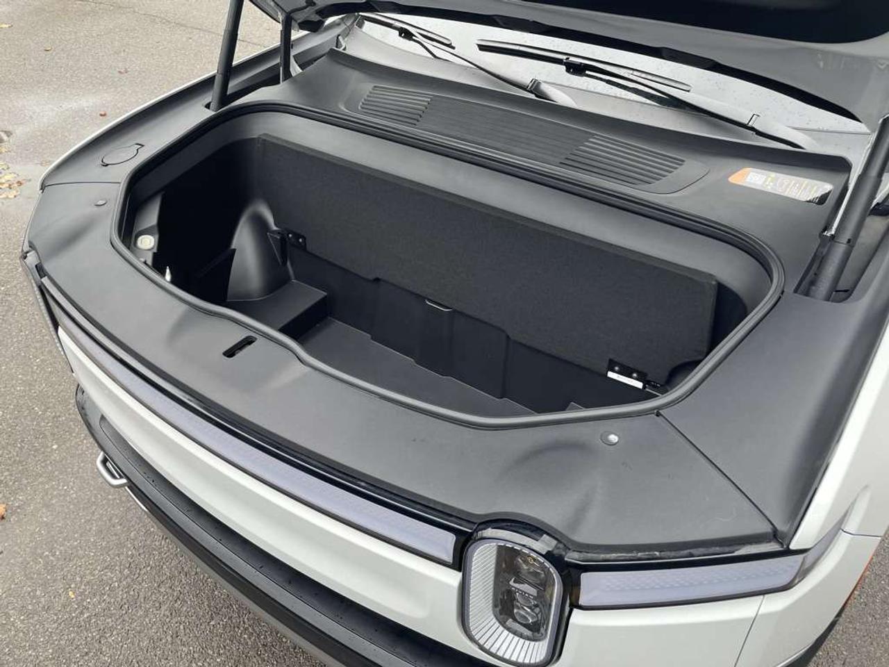 2024 Rivian R1S Adventure QUAD PACK   Clean! Photo