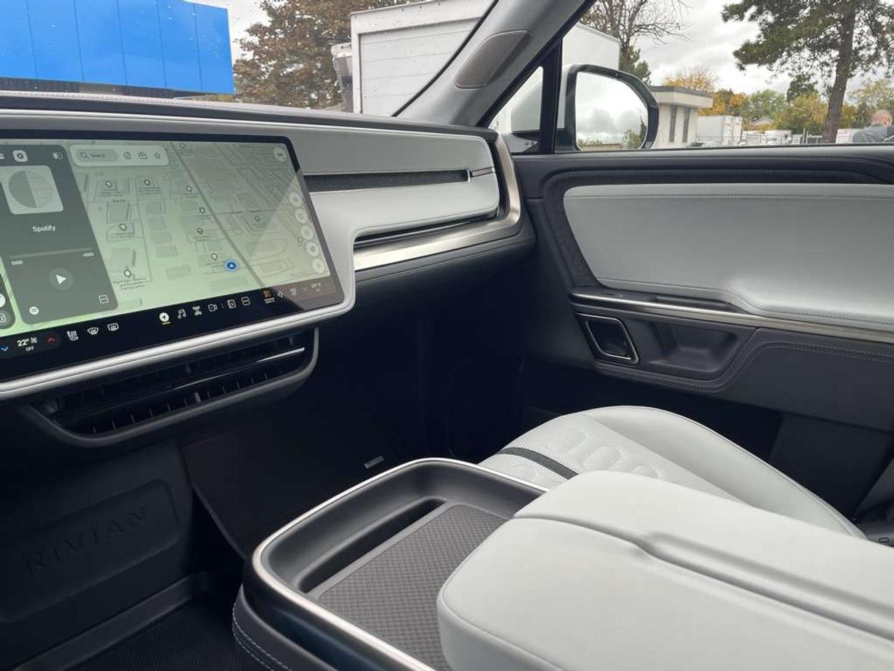 2024 Rivian R1S Adventure QUAD PACK   Clean! Photo
