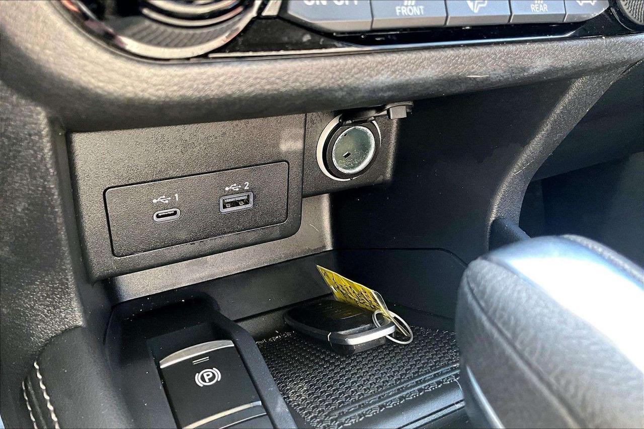 2024 Nissan Kicks SV FWD / FUEL SAVER / APPLE CARPLAY Photo