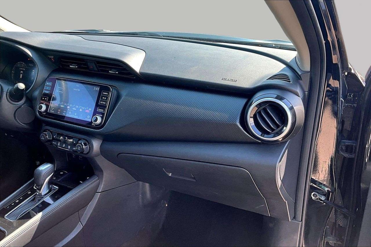 2024 Nissan Kicks SV FWD / FUEL SAVER / APPLE CARPLAY Photo