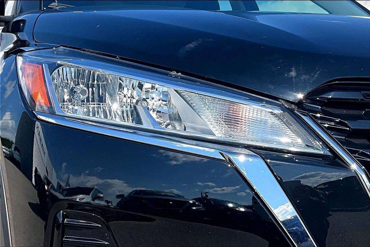 2024 Nissan Kicks SV FWD / FUEL SAVER / APPLE CARPLAY Photo