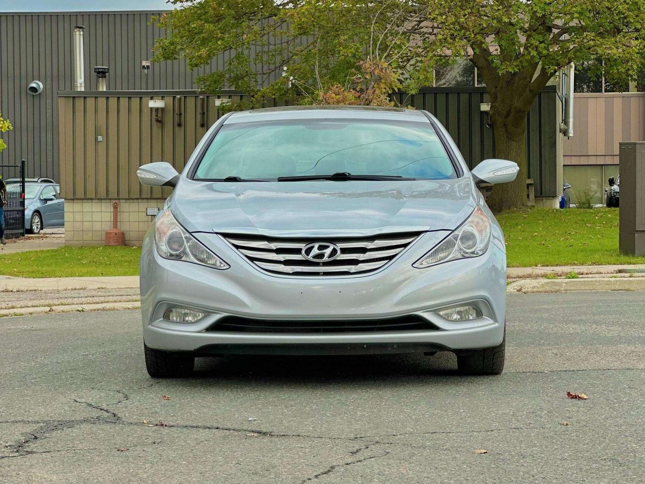 2011 Hyundai Sonata LIMITED Photo