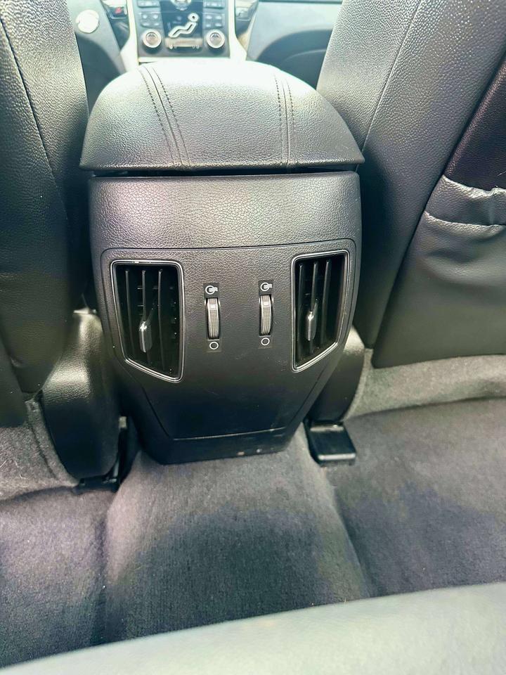 2011 Hyundai Sonata LIMITED Photo
