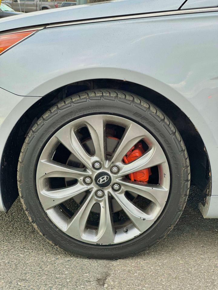 2011 Hyundai Sonata LIMITED Photo
