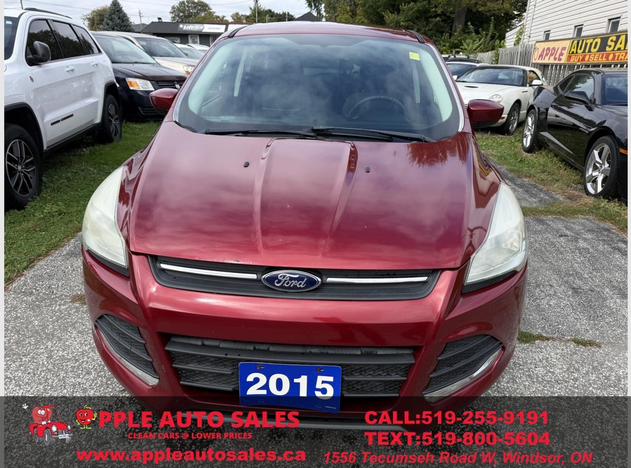 2015 Ford Escape SE Photo