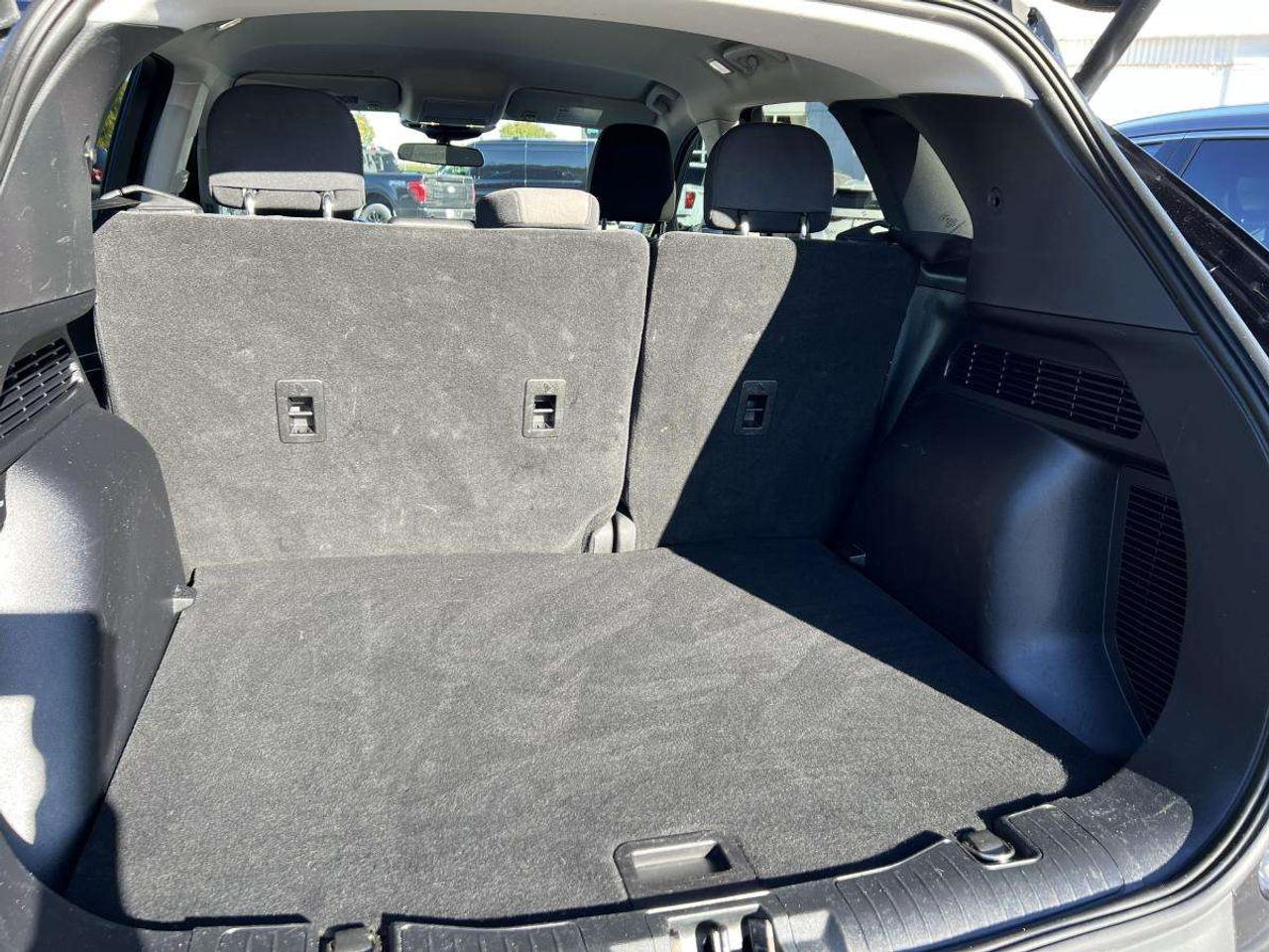 2022 Ford Escape SE AWD Photo