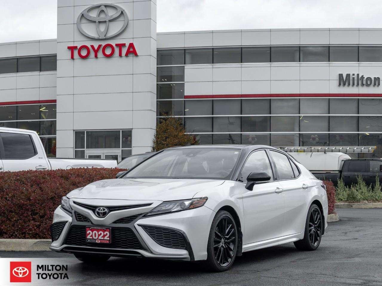 2022 Toyota Camry LEATHER NAVIGATION PANORAMIC ROOF ONE OWNER XSE Photo