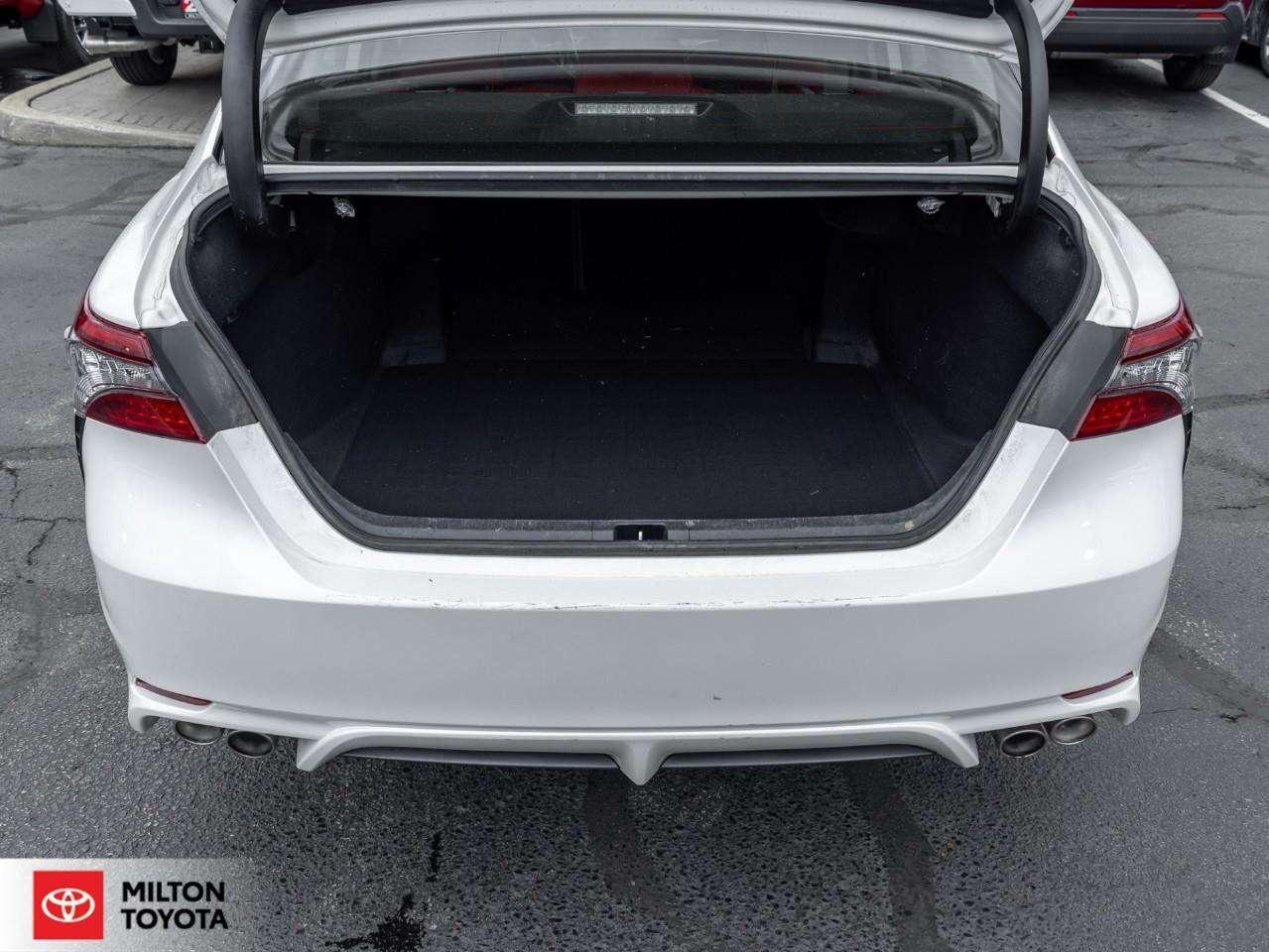2022 Toyota Camry LEATHER NAVIGATION PANORAMIC ROOF ONE OWNER XSE Photo