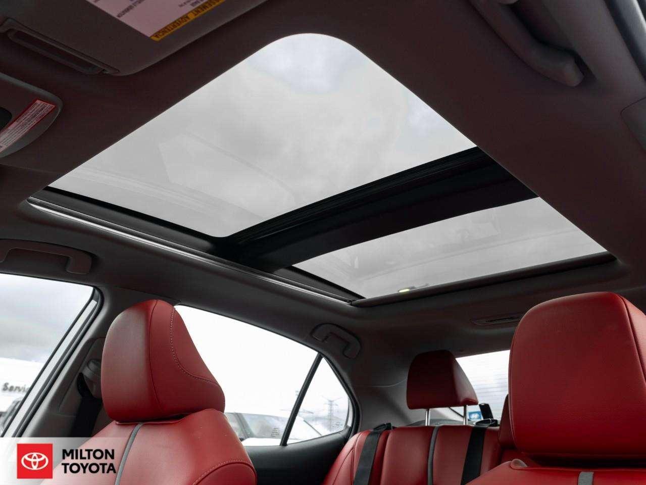 2022 Toyota Camry LEATHER NAVIGATION PANORAMIC ROOF ONE OWNER XSE Photo