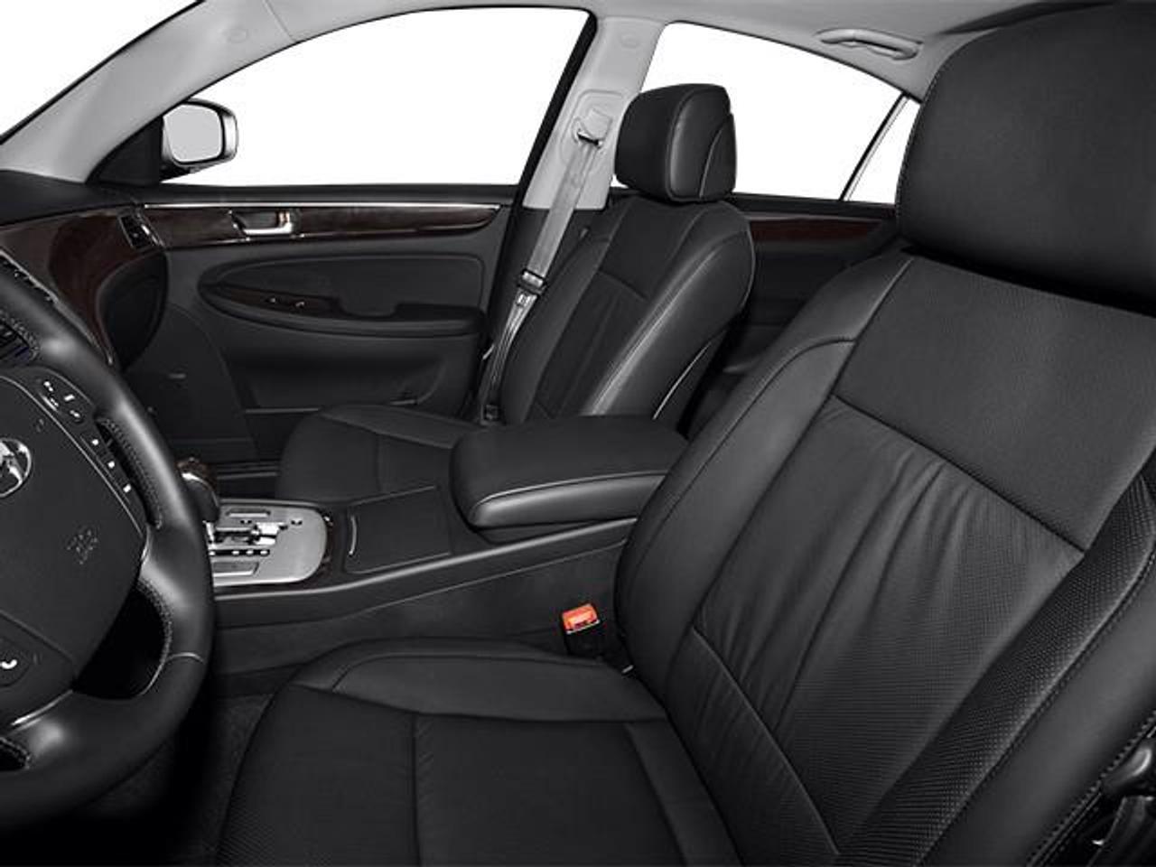 2013 Hyundai Genesis 3.8 Technology 4dr Rear-wheel Drive Sedan Photo