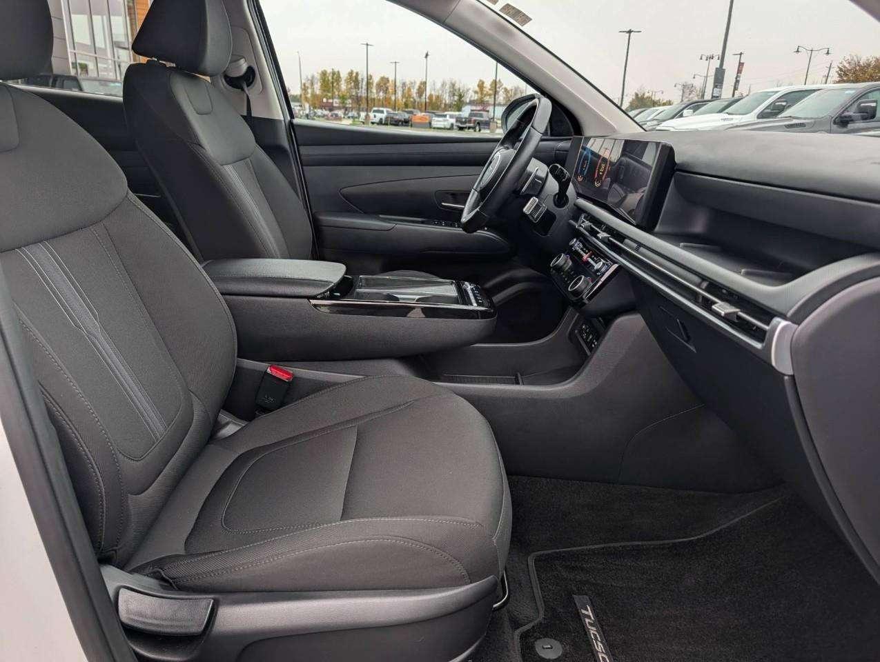 2025 Hyundai Tucson Preferred NO ACCIDENTS Photo