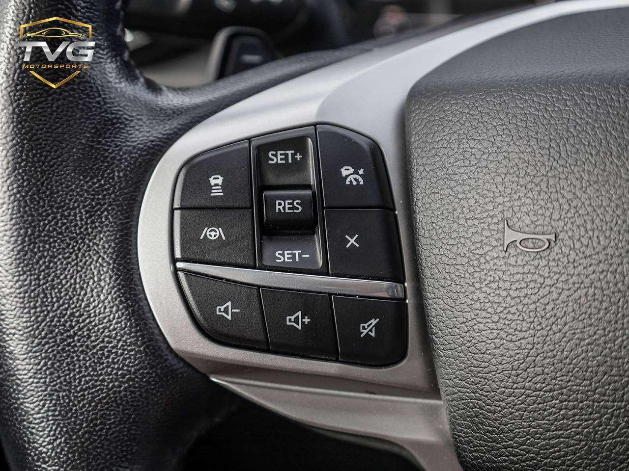 2020 Ford Explorer Limited 4WD   LTHR   7 PASS   Loaded   B&O   CLEAN Photo