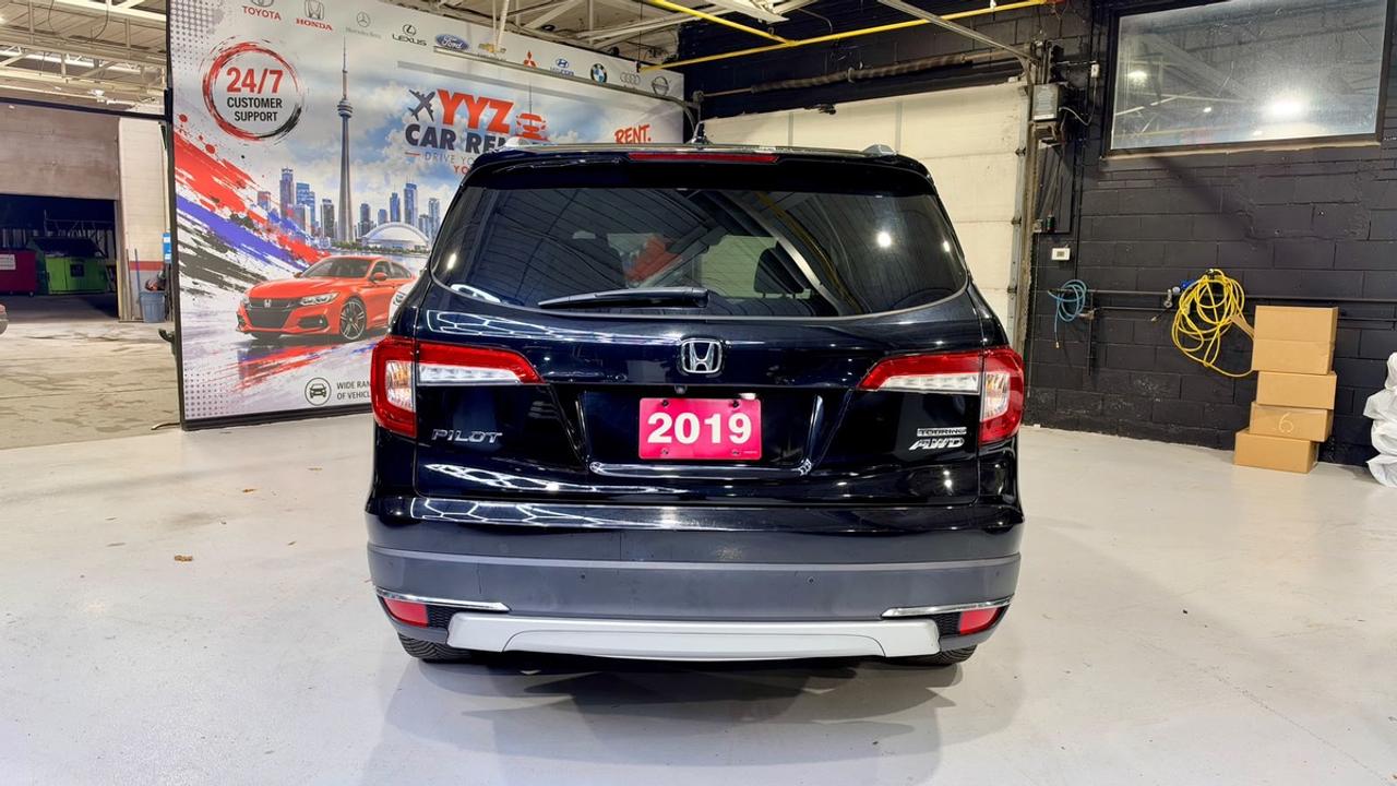 2019 Honda Pilot Touring Photo3