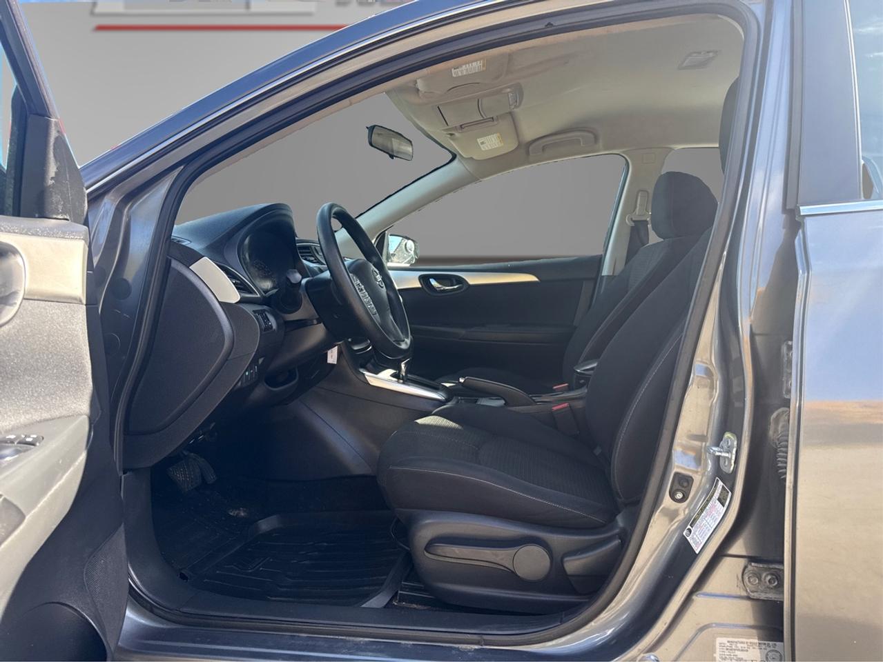 2016 Nissan Sentra SV Photo