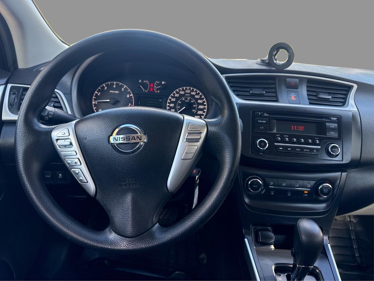 2016 Nissan Sentra SV Photo