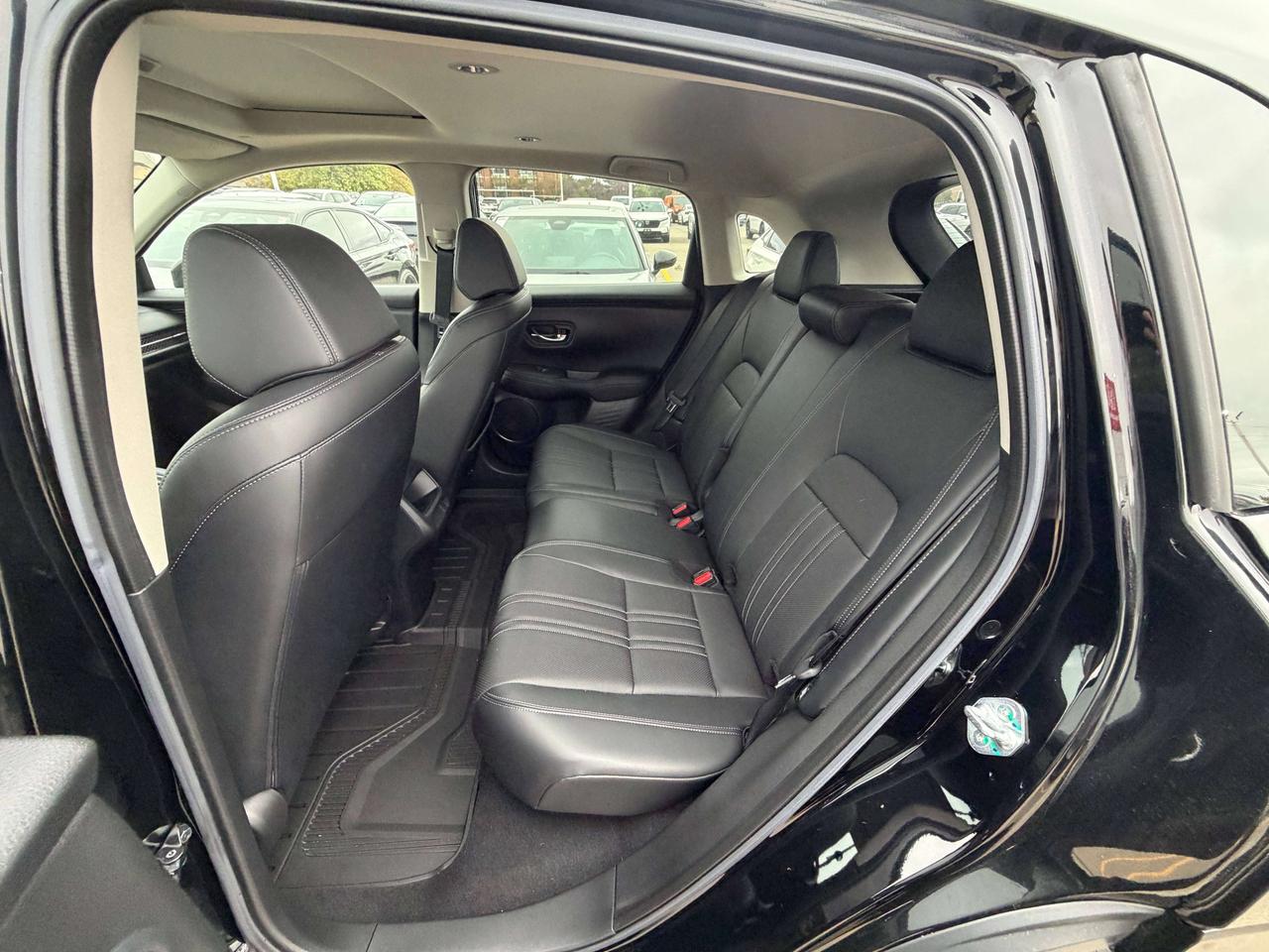 2023 Honda HR-V EX-L Navi   LEATHER   NO CLAIMS   ONE OWNER Photo