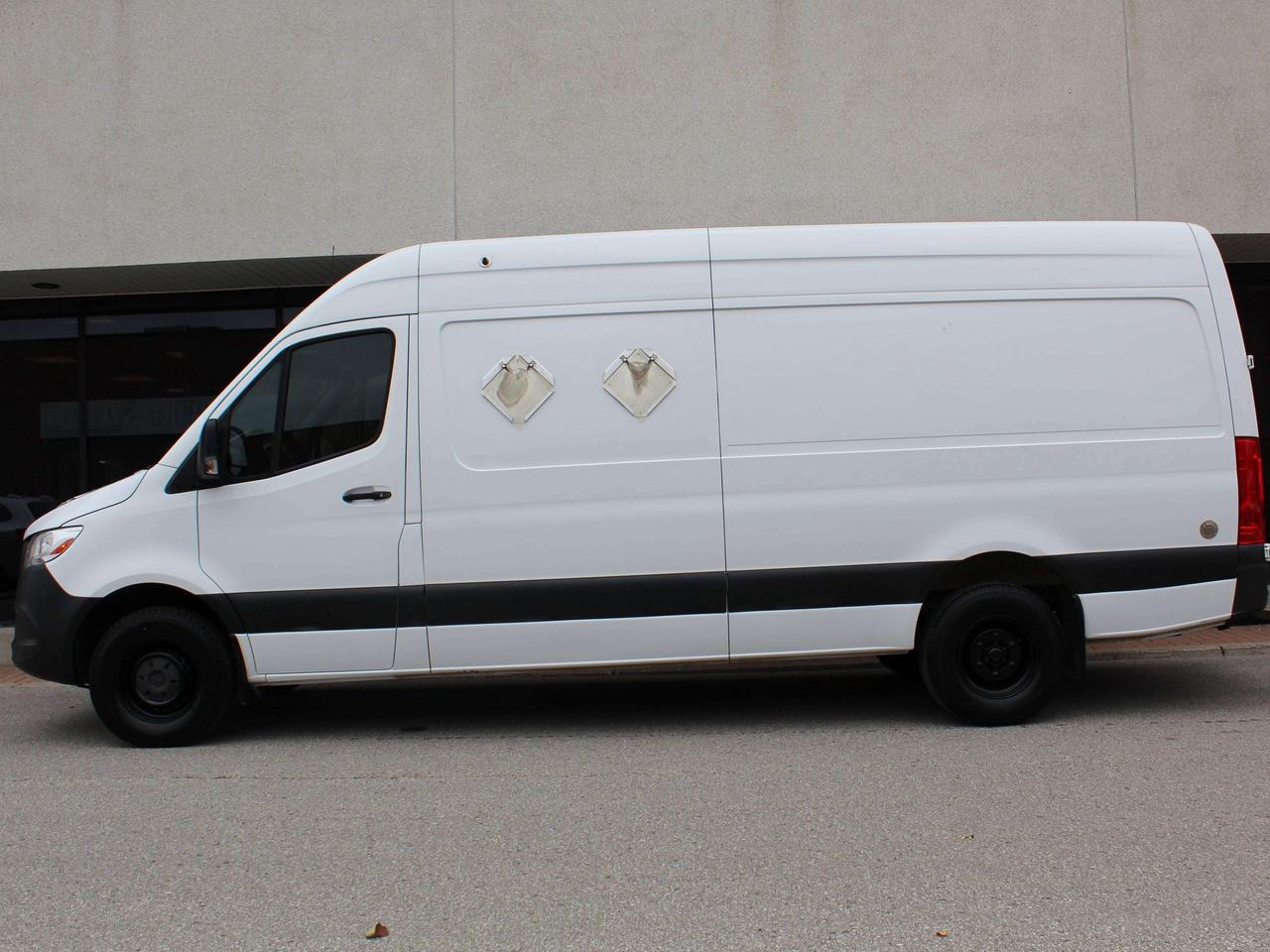 2020 Mercedes-Benz Sprinter 3500 - "SINGLE REAR WHEEL" - "3.0L DIESEL" Photo