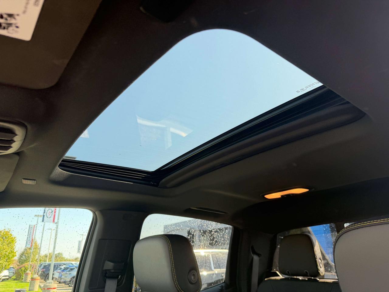 2025 Chevrolet Colorado ZR2   MIDNIGHT EDT   TECH PKG   SUNROOF Photo