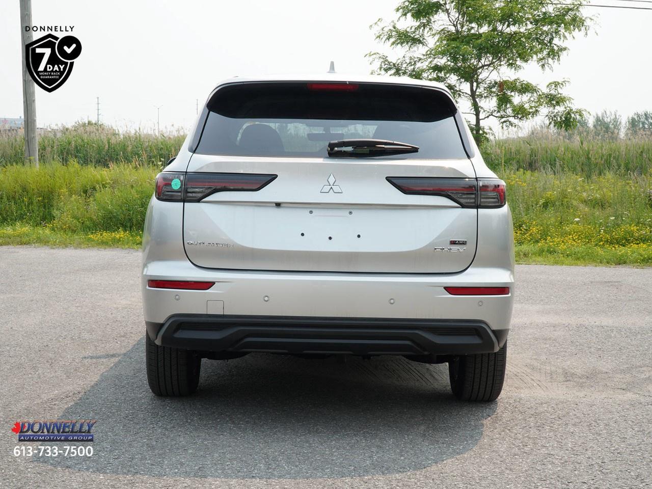 2026 Mitsubishi Outlander Plug-In Hybrid ES S-AWC Photo